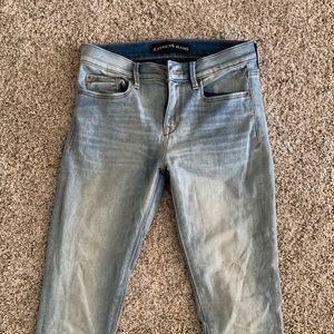 Light wash Express jeans